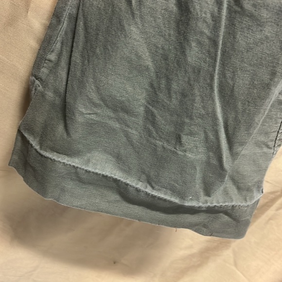 Comfy lightweight army green linen pants with 4 pockets, and elastic waist😊 - Picture 3 of 6